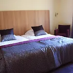 Отель Des Cretes 3*